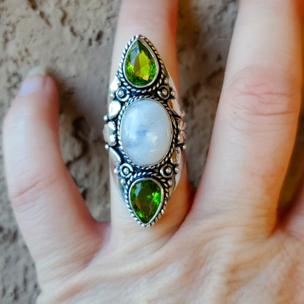 New Rainbow Moonstone & Peridot 925 Silver Statement Ring.